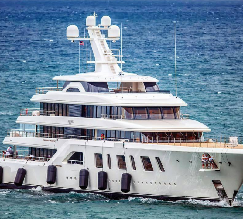 yacht charter 24